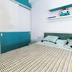 Apartament Pentha - Stylish And Spacious 2-bedroom Near Coresi Mall Braszów