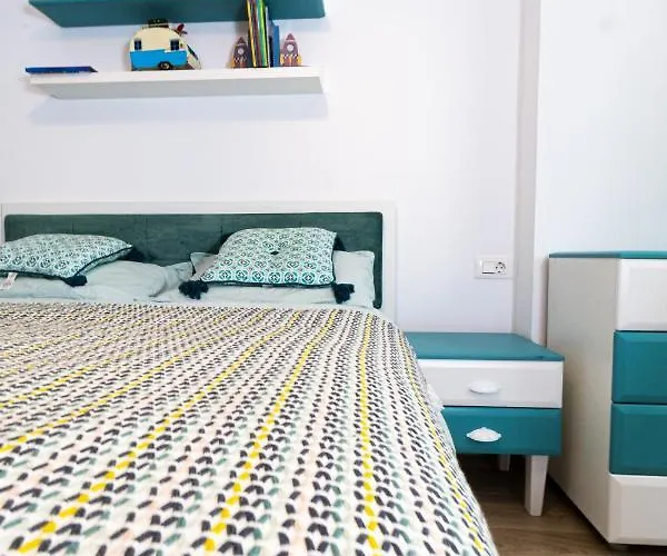 Pentha - Stylish And Spacious 2-bedroom Near Coresi Mall * Brasov