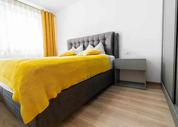 Апартаменти Pentha - Stylish And Spacious 2-bedroom Near Coresi Mall *